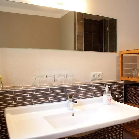 Strandhäuser - Meeresrauschen * Sellin (Rugen)